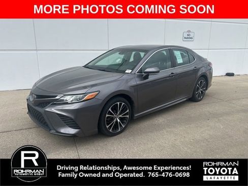 Used 2018 Toyota Camry SE w/ Convenience Package image 13
