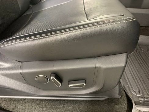 Used 2018 Ford F350 Lariat w/ Lariat Ultimate Package image 26