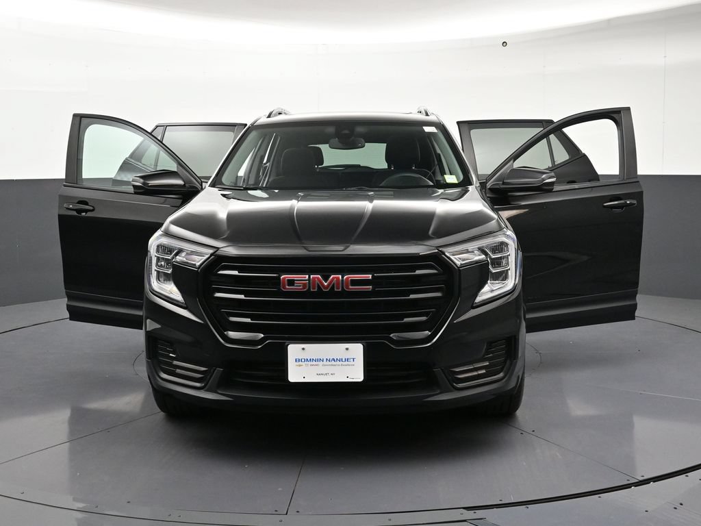 Certified 2023 GMC Terrain SLE w/ Driver Convenience Package AWD/4WD image 37