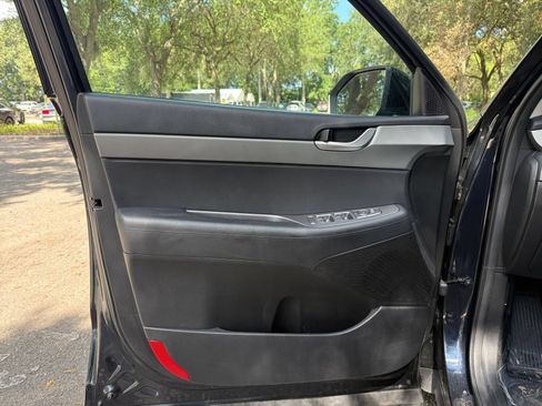 Used 2025 Hyundai Palisade SEL FWD image 18