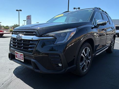 Used 2023 Subaru Ascent Limited w/ Technology Package AWD/4WD image 7