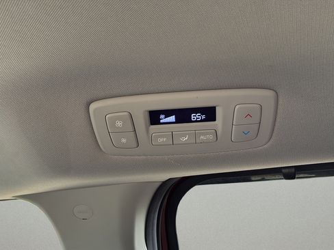 Used 2022 Kia Carnival SX Prestige FWD image 26