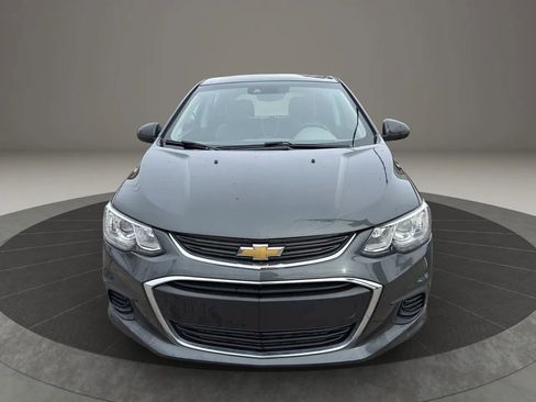 Used 2020 Chevrolet Sonic LT image 2
