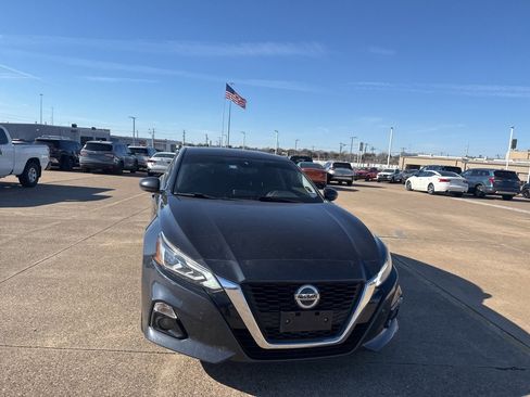 Used 2020 Nissan Altima 2.5 SL image 3