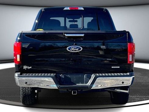 Used 2018 Ford F150 Lariat w/ Equipment Group 502A Luxury image 5