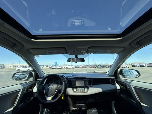 Used 2013 Toyota RAV4 XLE image 17