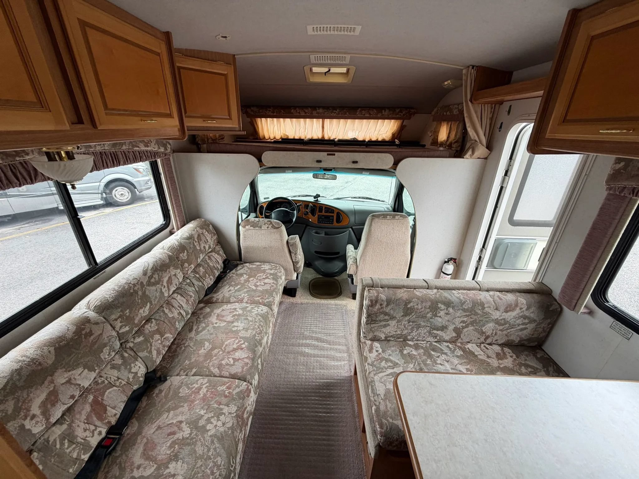 Used 1998 Ford E-350 and Econoline 350 RWD image 17