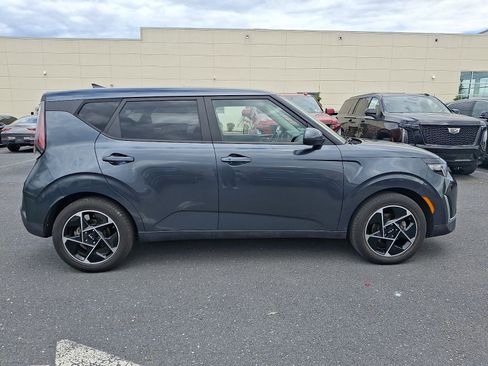Used 2023 Kia Soul EX FWD image 9
