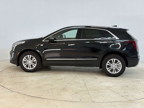 New 2026 Cadillac XT5 Luxury FWD image 2