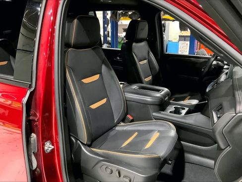 Used 2022 GMC Yukon AT4 w/ Max Trailering Package image 8