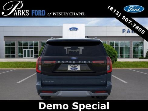 New 2026 Ford Expedition Max Platinum w/ Platinum Ultimate Package AWD/4WD image 5