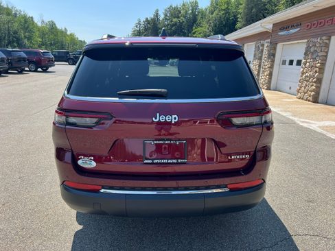 Used 2024 Jeep Grand Cherokee L Limited AWD/4WD image 6