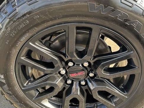 Used 2022 GMC Sierra 1500 Elevation w/ Elevation Premium Package image 38