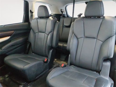 Used 2022 Subaru Ascent Touring image 13