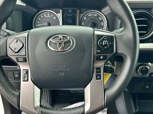 Used 2019 Toyota Tacoma SR5 image 19