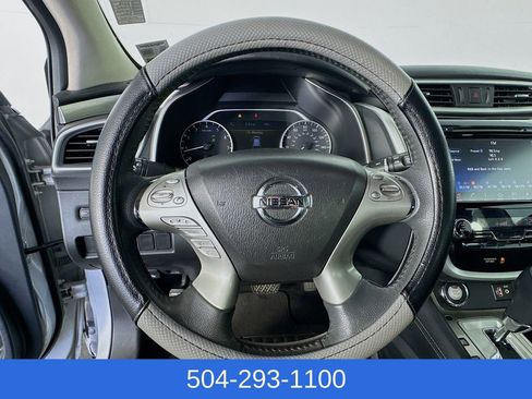 Used 2018 Nissan Murano SV image 11
