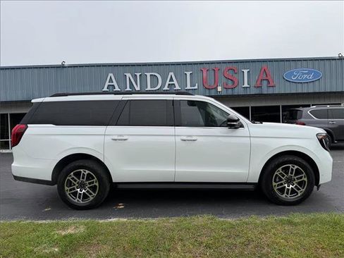 Used 2025 Ford Expedition Max Active AWD/4WD image 28