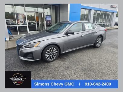 Used 2024 Nissan Altima 2.5 SV