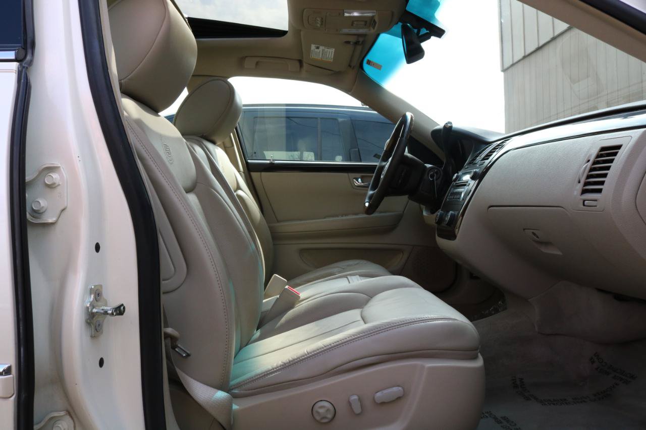 Used 2009 Cadillac DTS w/ Sun And Sound Package FWD image 47