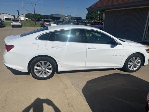 Used 2025 Chevrolet Malibu LT FWD image 6