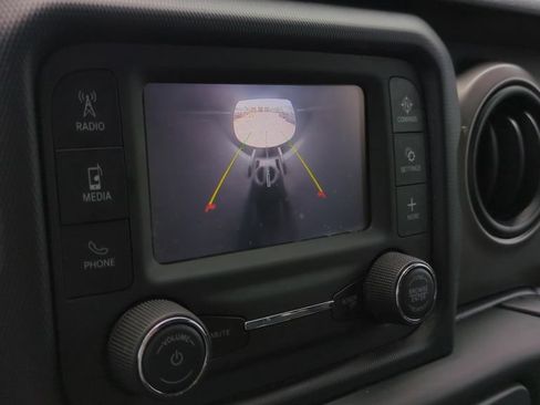 Used 2021 Jeep Wrangler Unlimited Sport AWD/4WD image 16