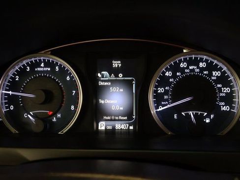 Used 2016 Toyota Camry XLE image 16