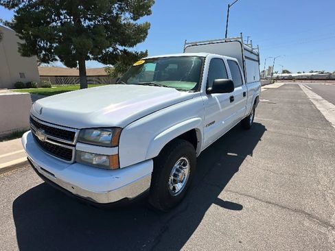 Used 2006 Chevrolet Silverado 1500 LT RWD image 12