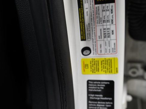 Used 2018 BMW M3 RWD image 39