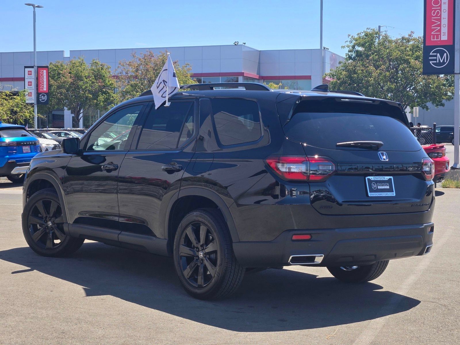 Certified 2025 Honda Pilot Black Edition image 5