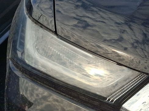 Used 2022 Chevrolet Traverse LT image 4