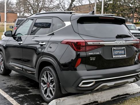 Used 2022 Kia Seltos SX w/ Sunroof Package image 6