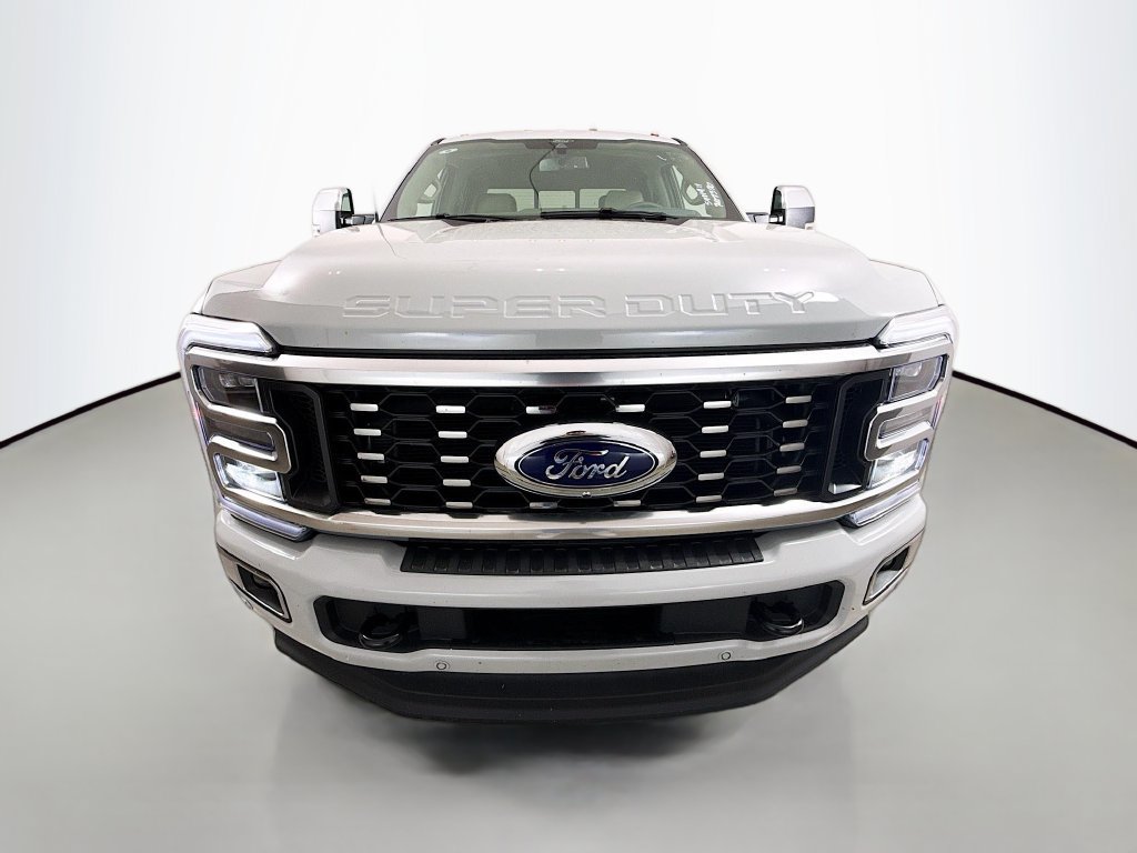 Used 2026 Ford F450 Platinum w/ Platinum Plus Package AWD/4WD image 2