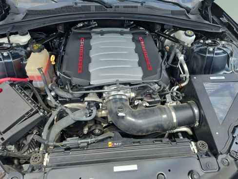 Used 2021 Chevrolet Camaro LT RWD image 11