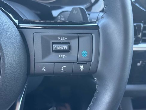 Certified 2025 Nissan Pathfinder SL w/ SL Premium Package image 19