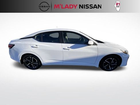 Used 2025 Nissan Sentra SV w/ All-Weather Package image 4