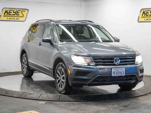 Used 2020 Volkswagen Tiguan SE image 5