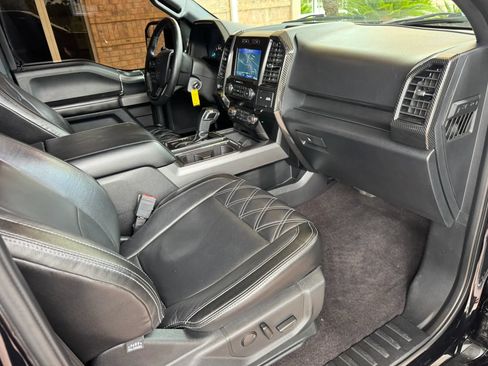Used 2019 Ford F150 XLT w/ Equipment Group 302A Luxury AWD/4WD image 28