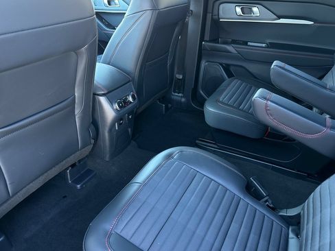 New 2026 Ford Explorer ST-Line w/ ST-Line Street Pack AWD/4WD image 13