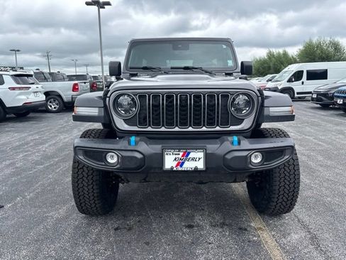 Used 2025 Jeep Wrangler Unlimited Rubicon 4xe w/ Safety Group AWD/4WD image 3