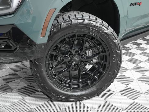 Used 2025 GMC Yukon AT4 Ultimate image 37