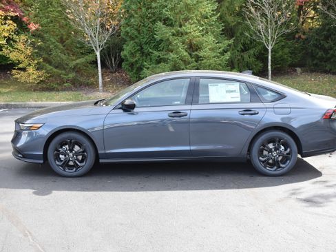 New 2025 Honda Accord SE image 4