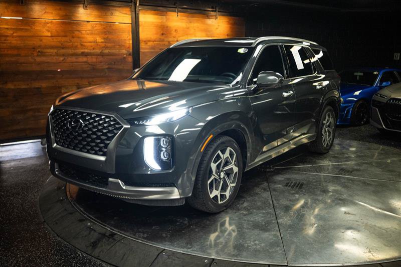 Used 2022 Hyundai Palisade Calligraphy FWD image 2