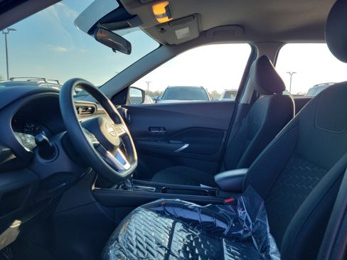Certified 2023 Nissan Kicks SV image 15