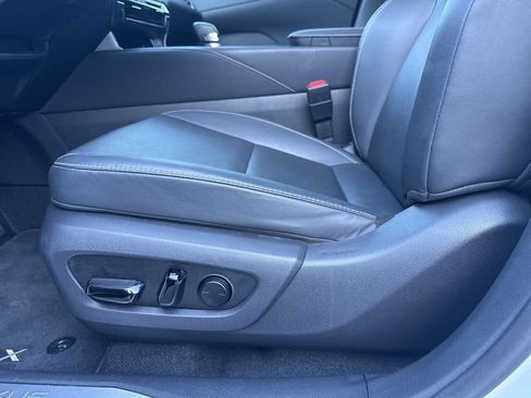 Used 2024 Lexus RX 350 FWD image 16