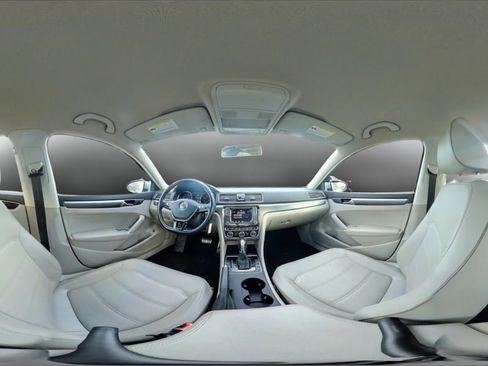 Used 2018 Volkswagen Passat 2.0T S image 33
