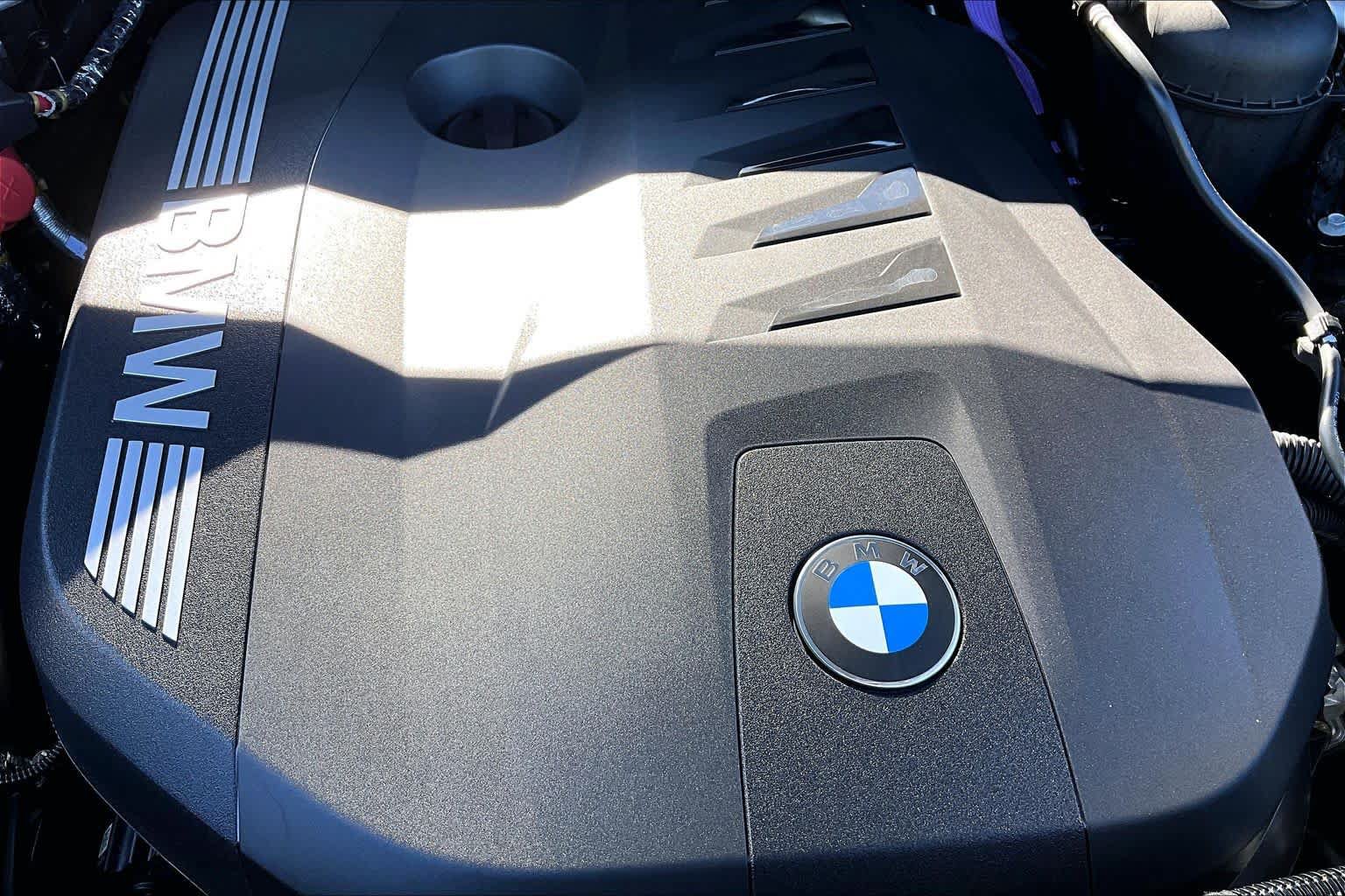 Used 2026 BMW X5 xDrive40i w/ M Sport Package AWD/4WD image 34