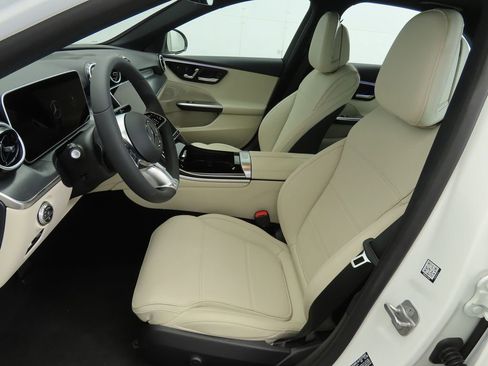 Certified 2025 Mercedes-Benz C 300 Sedan image 19