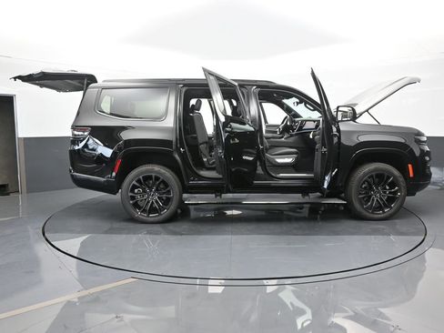 Used 2024 Jeep Grand Wagoneer Series II w/ Quick Order Packagew 28T image 82