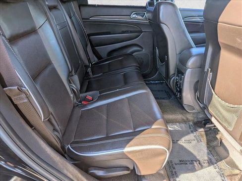 Used 2018 Jeep Grand Cherokee Overland image 19