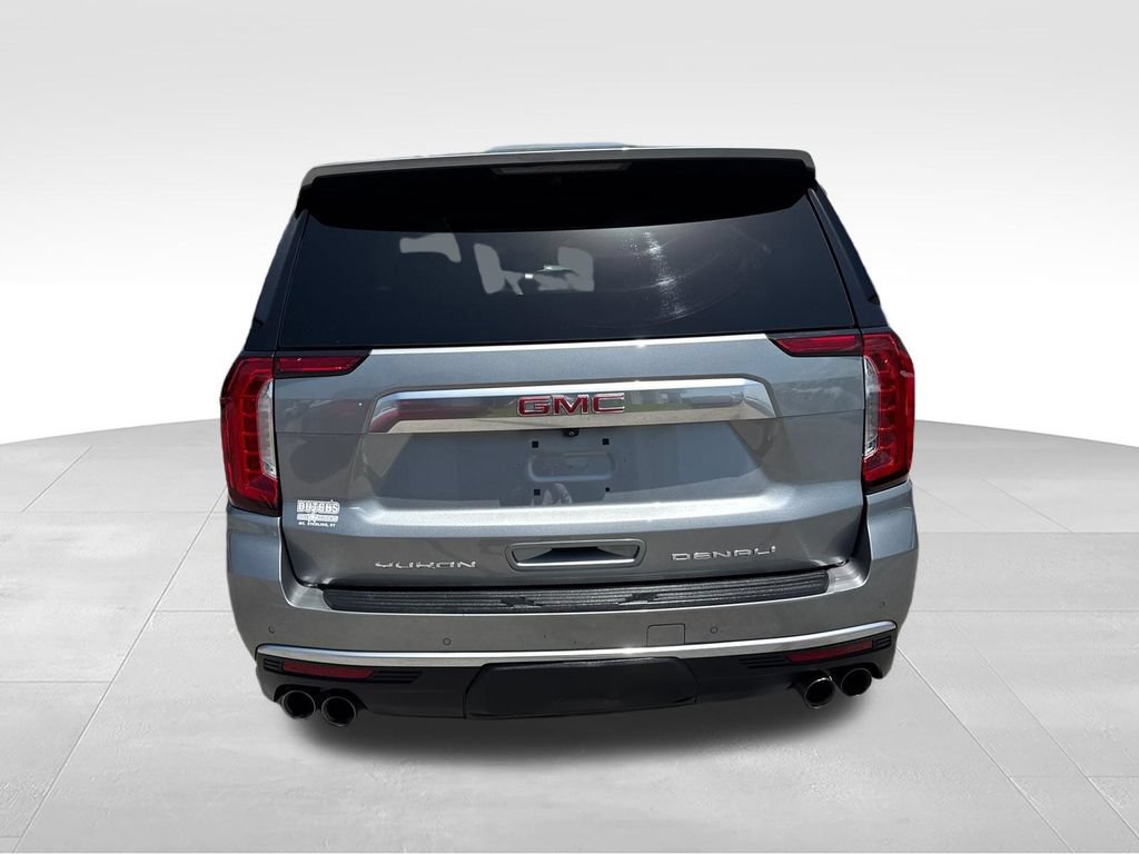 Used 2023 GMC Yukon Denali AWD/4WD image 7